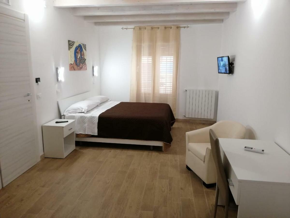 Opera Boutique 3*
