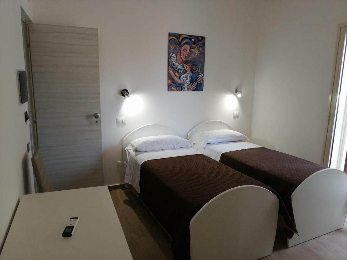 Opera Boutique Hotel 3*